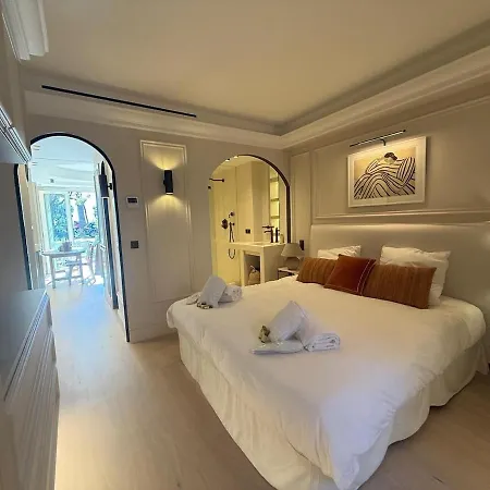 Croisette Renovated
